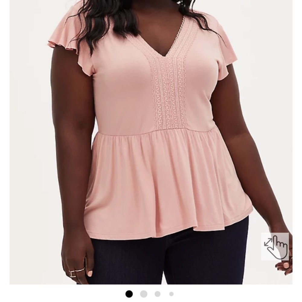 Torrid super soft knit babydoll top. Peachy/dusty pink